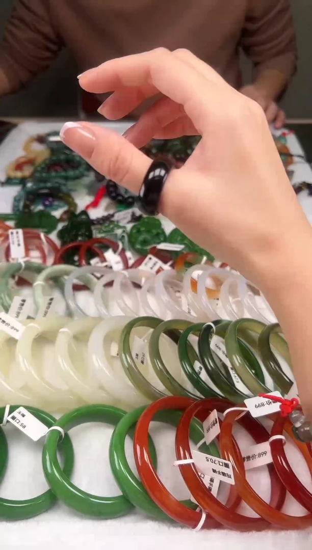 未镶嵌戒指玛瑙/玉髓无礼盒