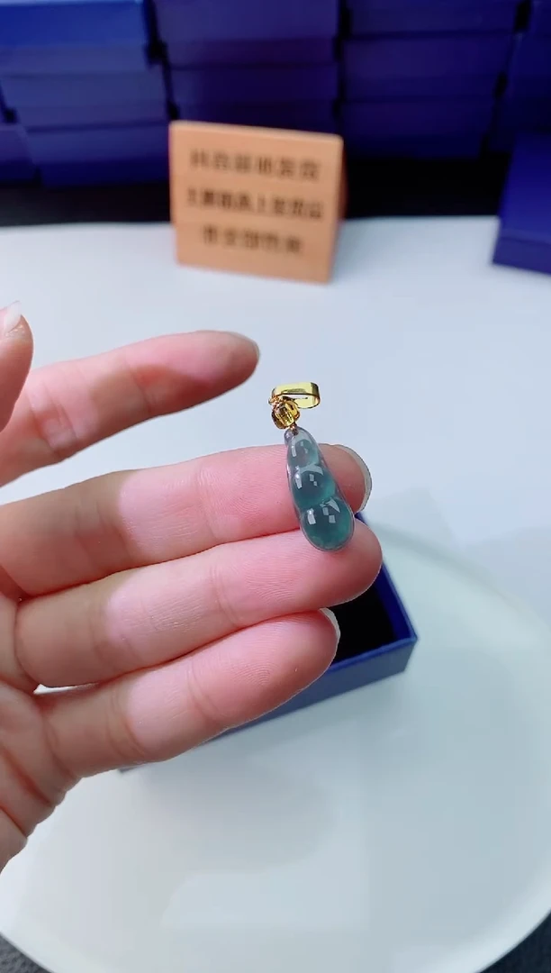翡翠未镶嵌颈饰11111111