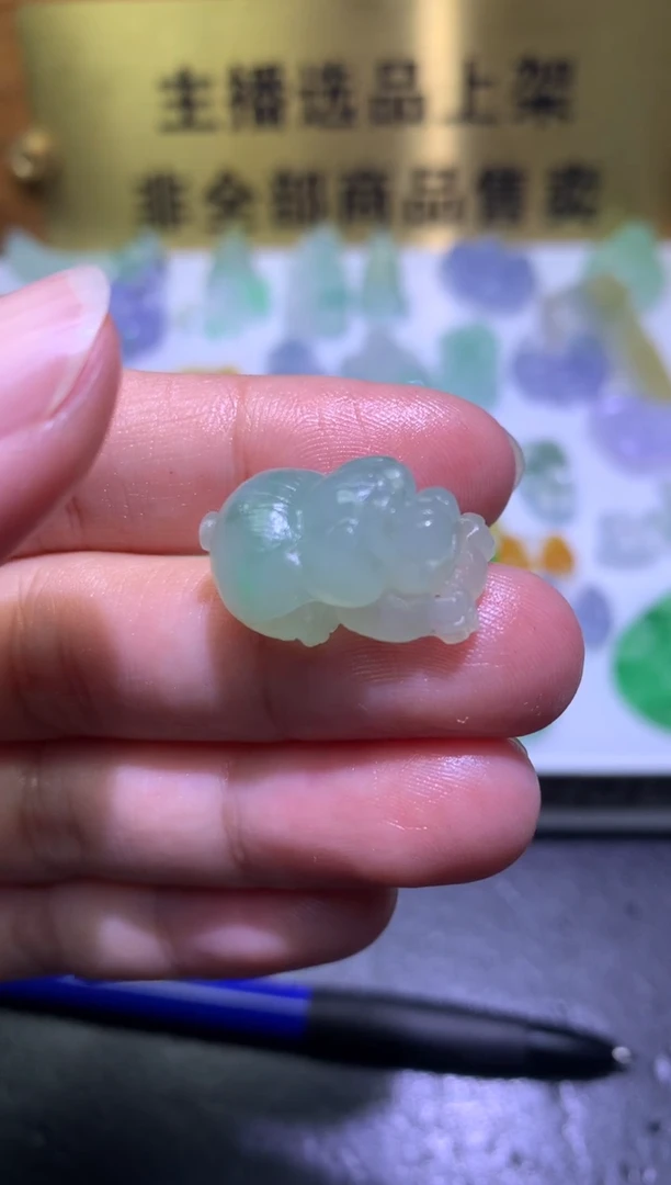 未镶嵌定制翡翠毛货