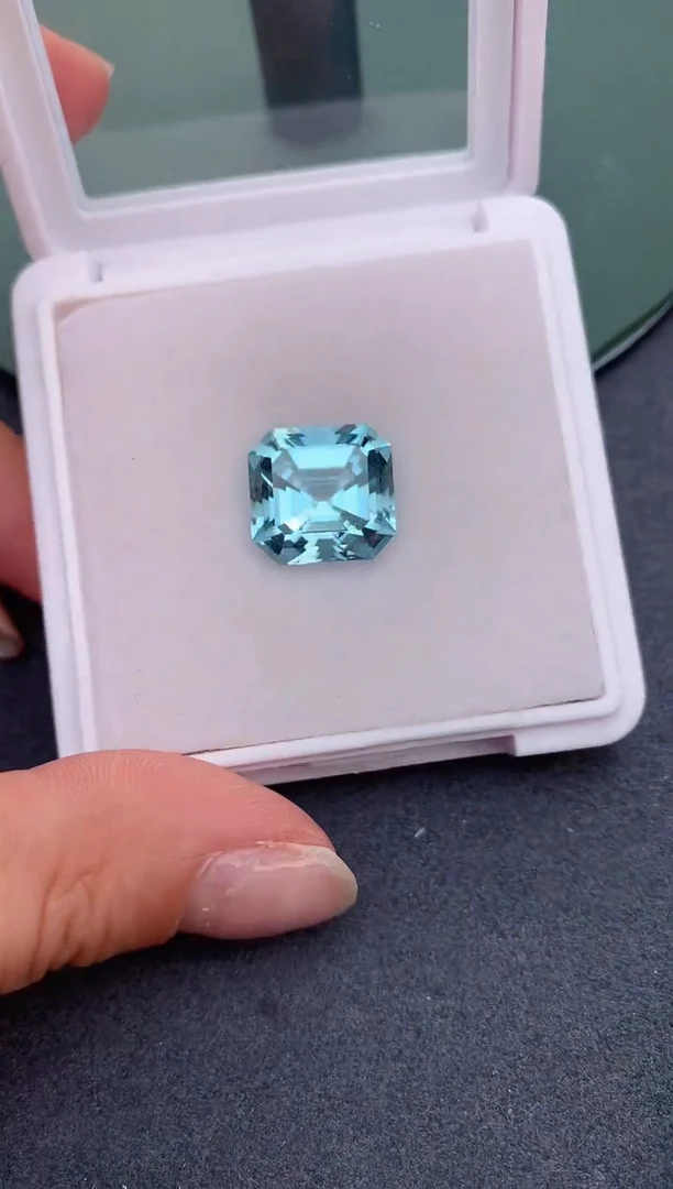 【闪购商品】海蓝宝石裸石未镶嵌10.9ct海蓝宝