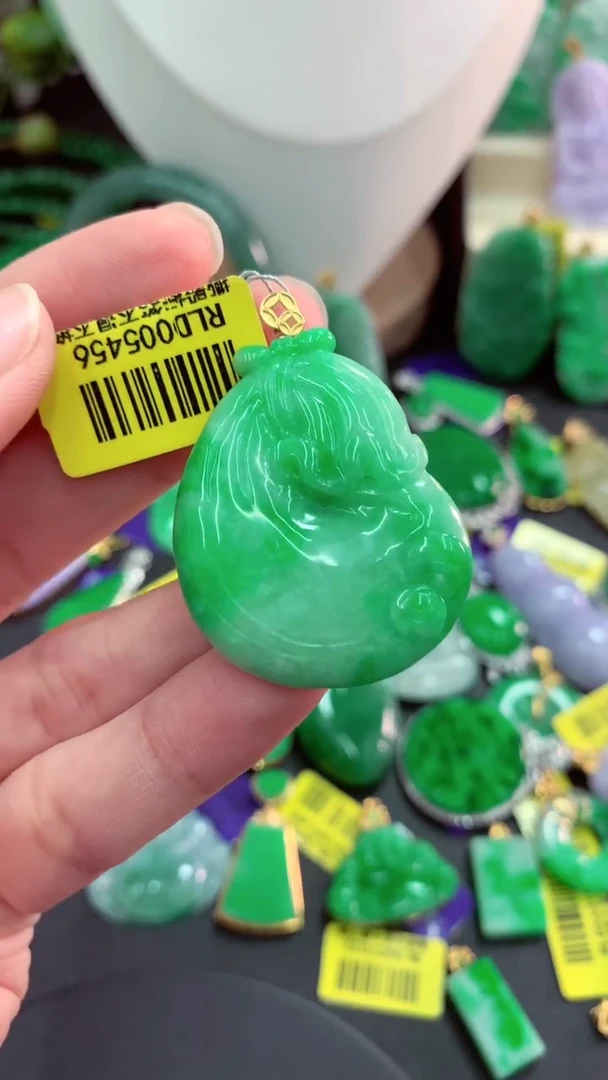 吊坠(不含链)18K金镶嵌翡翠天然缅甸翡翠A货