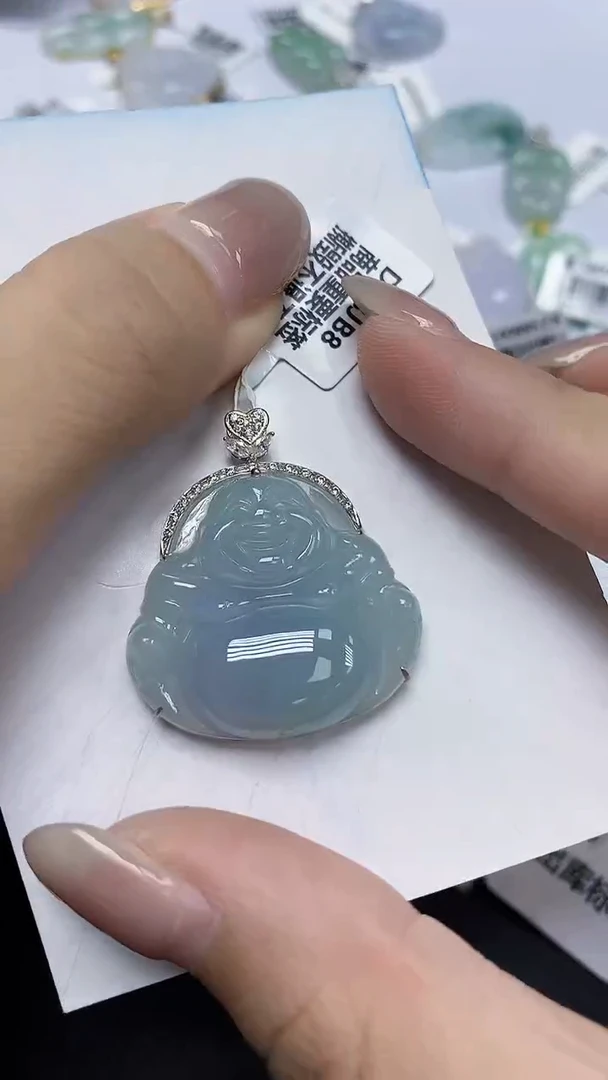 翡翠18K金镶嵌颈饰天然缅甸翡翠A货