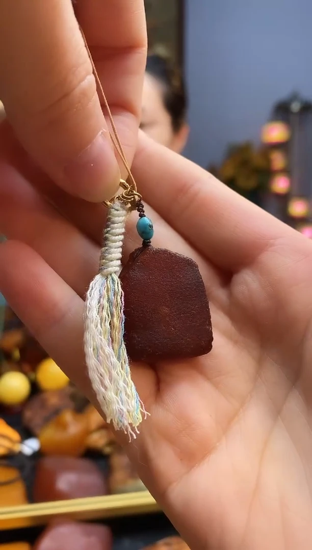 琥珀颈饰未镶嵌挂件