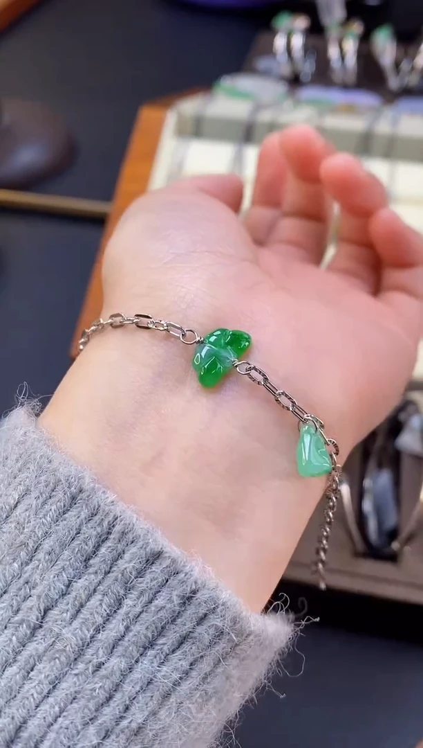 颈饰银S925镶嵌翡翠19476