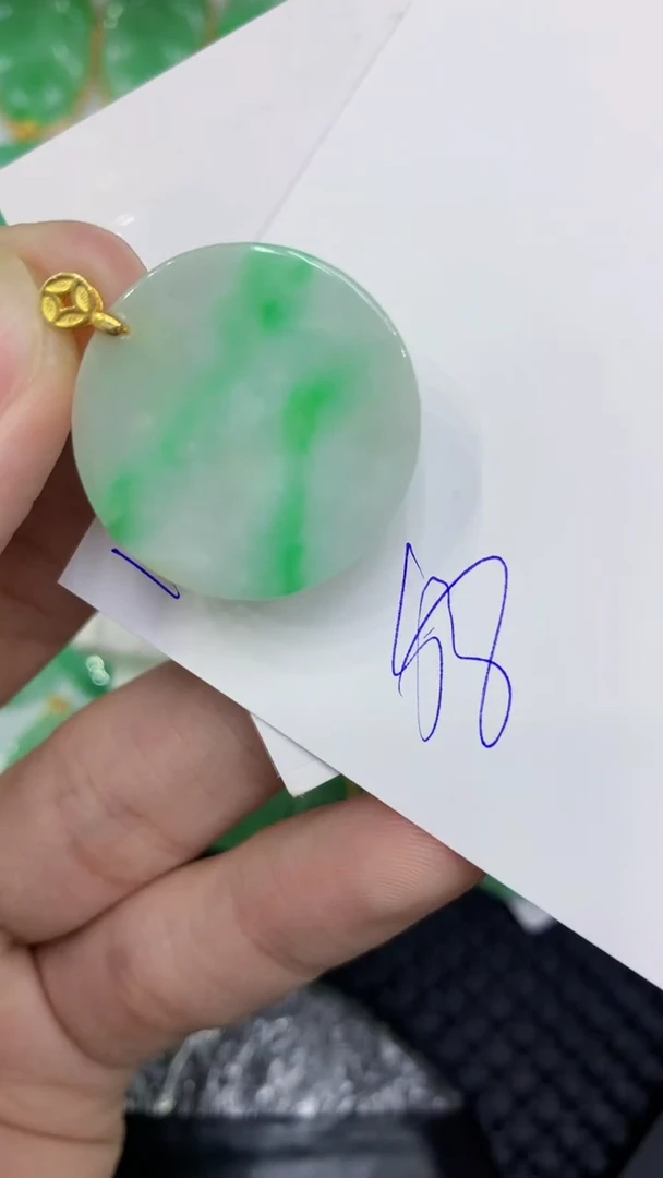 颈饰未镶嵌翡翠缅甸A货翡翠