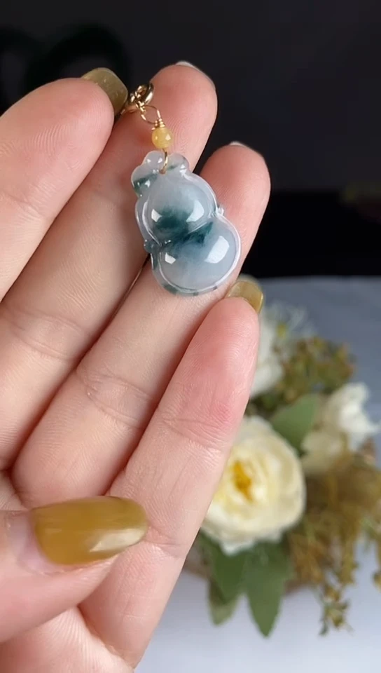 翡翠未镶嵌颈饰0000000000000000