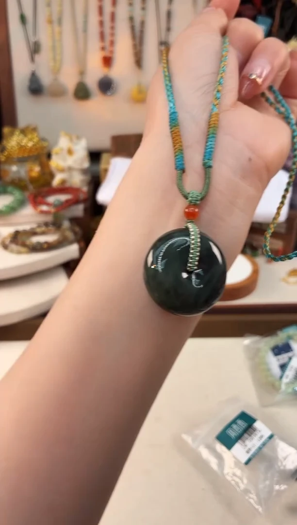 未镶嵌和田玉吊坠@@C921D019132