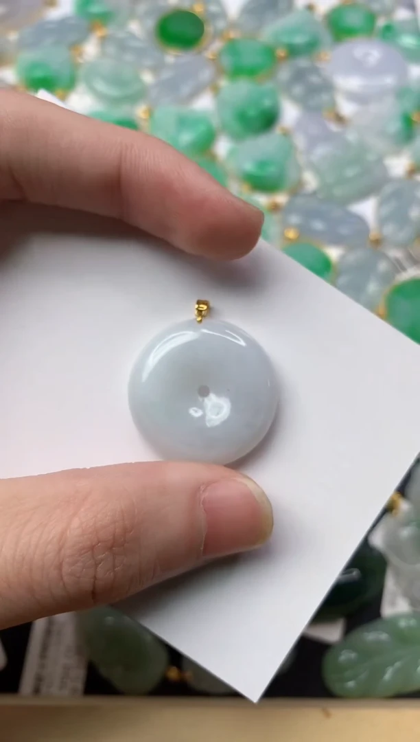 【闪购商品】翡翠颈饰18K金镶嵌4..........