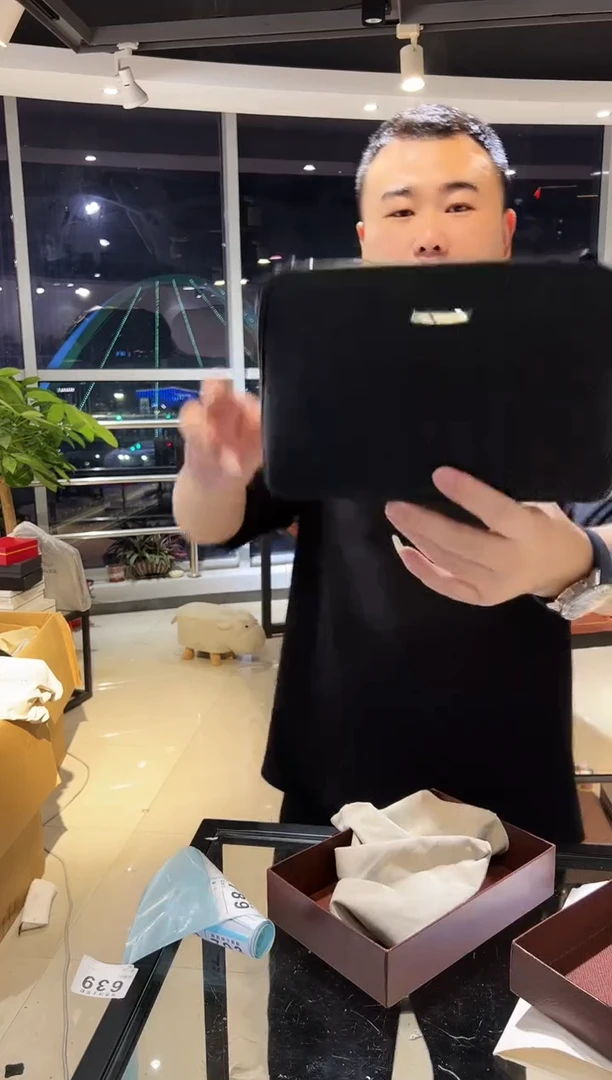 头层牛皮韩爵绅士包包皮具788