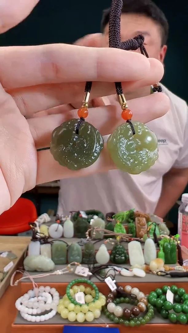 颈饰未镶嵌和田玉多样性发货 拍一单发一个