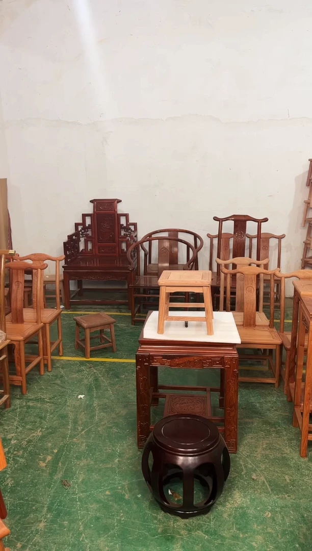 花梨木类架子小鼓凳酸枝色