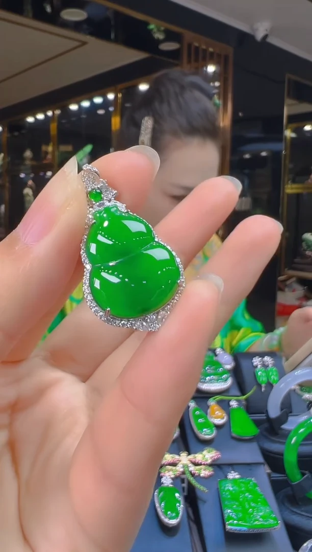 翡翠银S925镶嵌吊坠(赠链)063（多样性发其一）