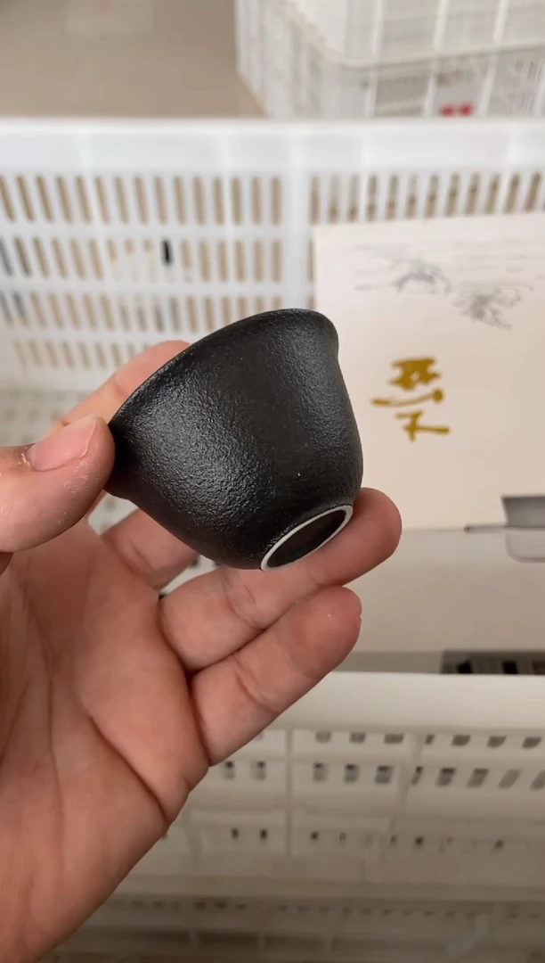 无运费险有瑕疵的摄影的产品有使用过的痕迹有点脏介意勿拍