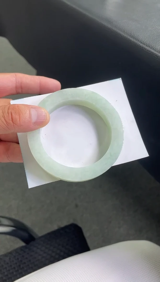 未镶嵌手镯定制翡翠手镯