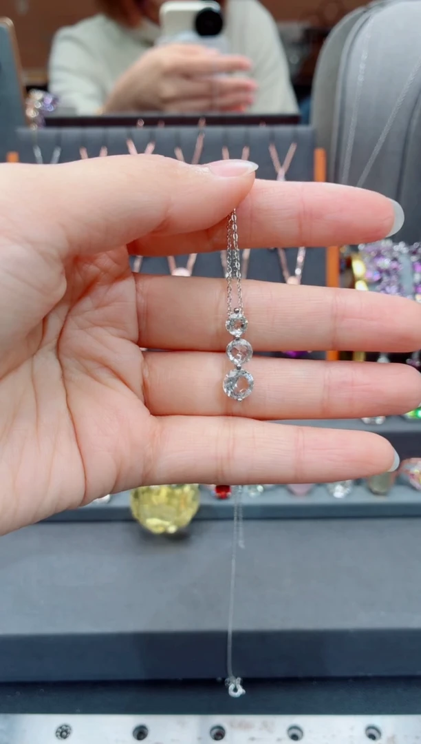 吊坠(赠链)银S925镶嵌水晶水晶吊坠