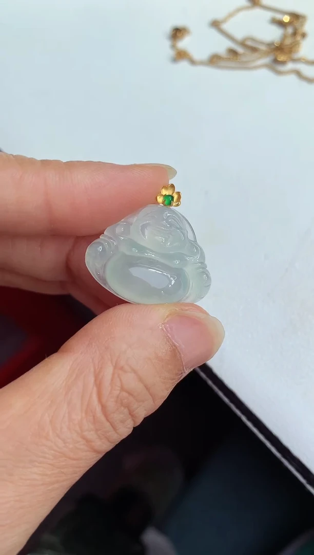 颈饰未镶嵌翡翠佛公