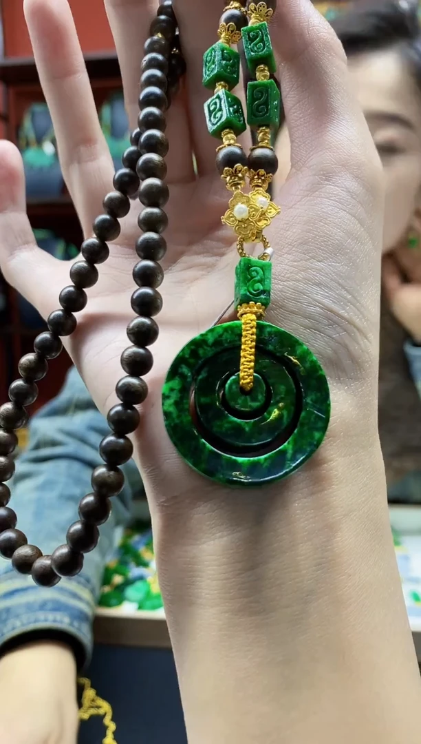 颈饰未镶嵌翡翠翡翠吊坠-45