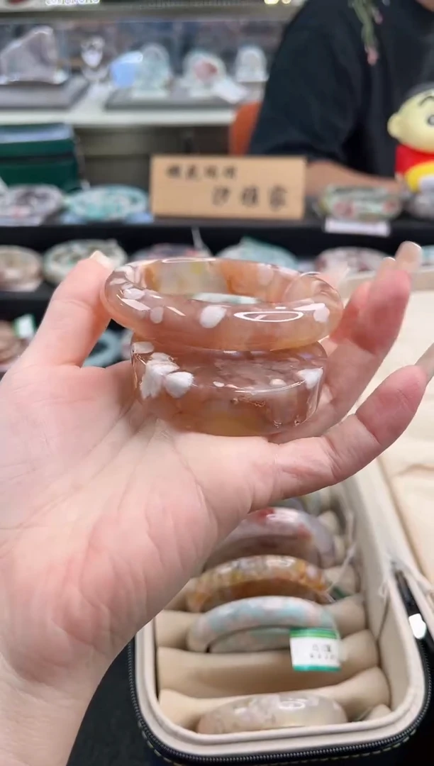 未镶嵌手镯石英质玉尘*丷圈口（赠品镯心）