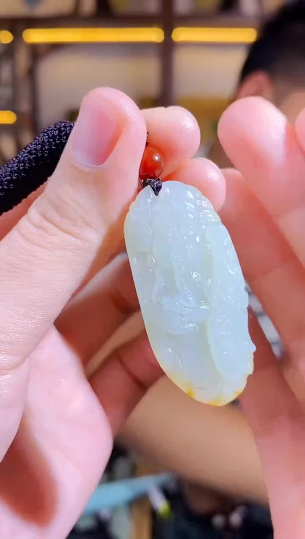 和田玉未镶嵌颈饰1