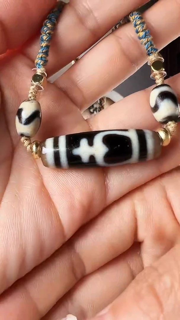 【闪购商品】玛瑙/玉髓颈饰未镶嵌宝瓶