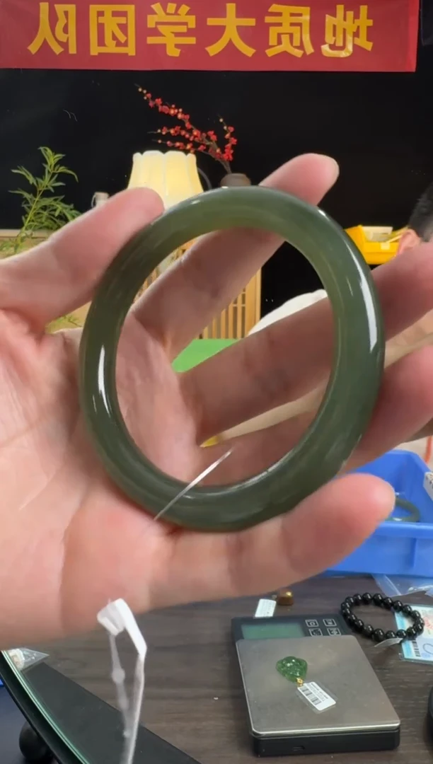 【闪购商品】和田玉手镯未镶嵌和田玉圆条手镯59#