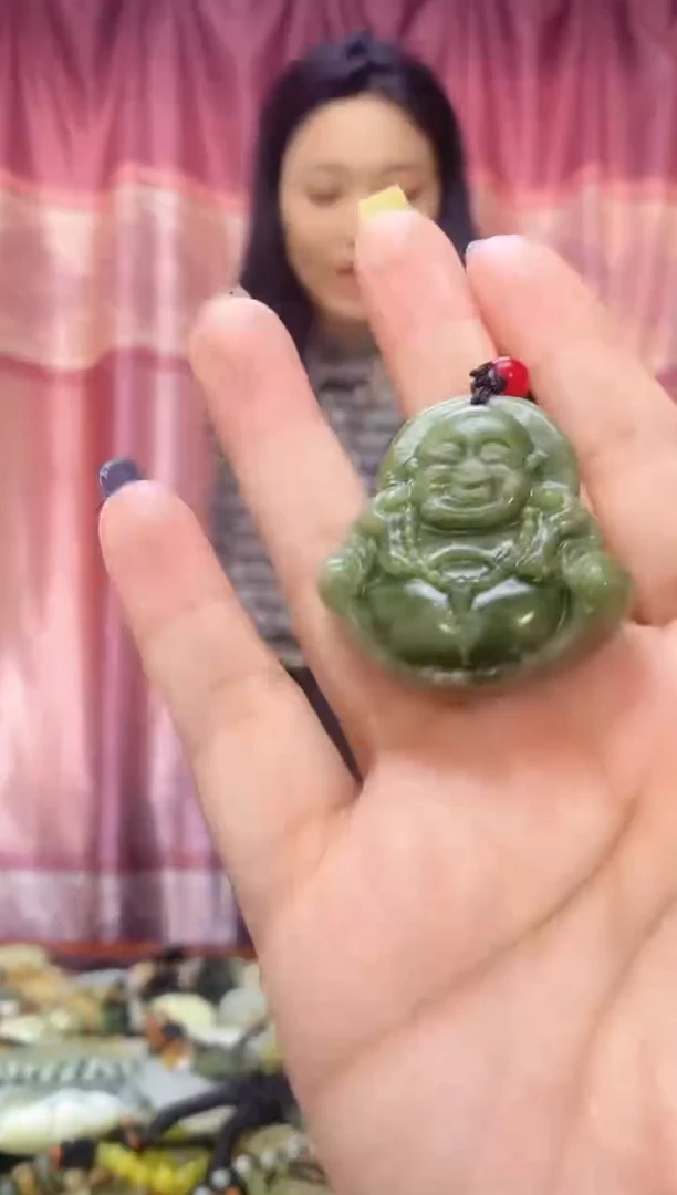 未镶嵌岫玉吊坠