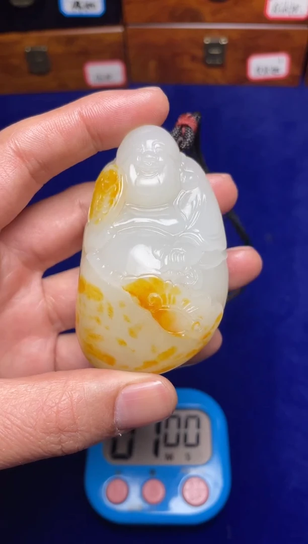 未镶嵌和田玉把件～*飞和田玉