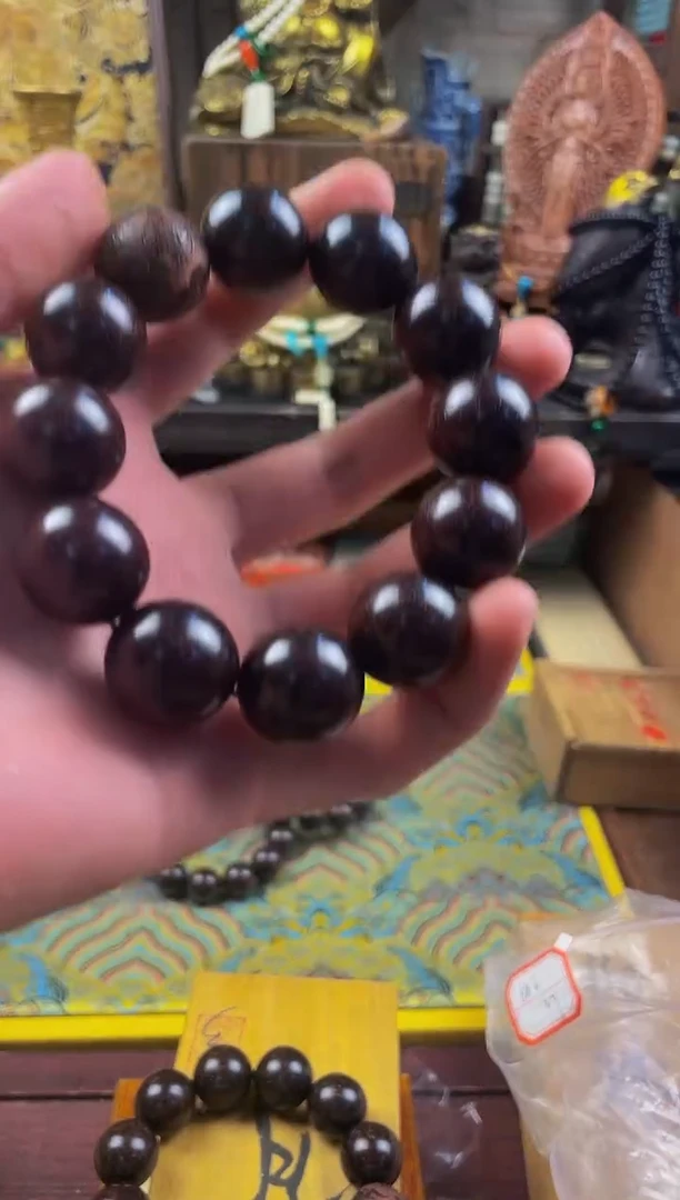豆****冠小熊拖鞋直播精选推荐