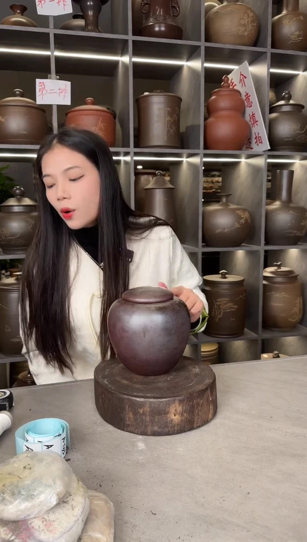 【闪购商品】罐本陶手作泥兴陶一斤装茶叶罐（瑕疵气泡