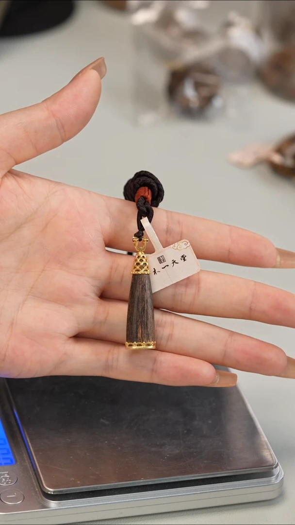 沉香吊坠菲律宾莱特沉水挂件 5.1g