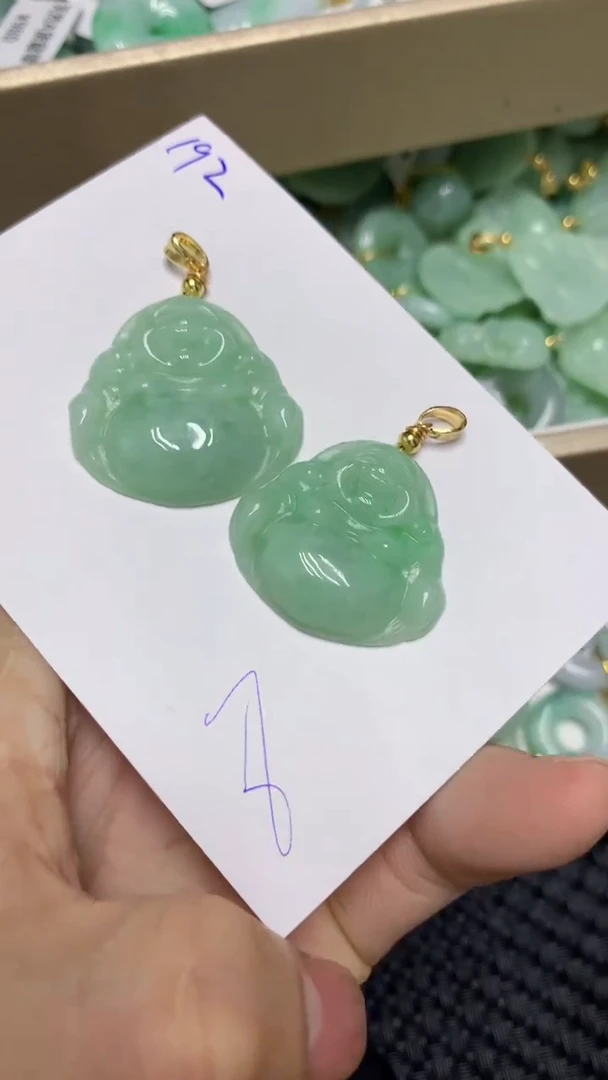 颈饰未镶嵌翡翠缅甸A货翡翠多样性发其一