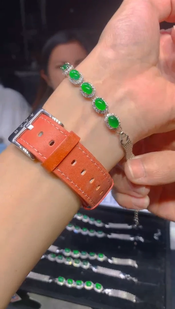 【闪购商品】定制翡翠未镶嵌18定制翡翠.多样性发货-发其一