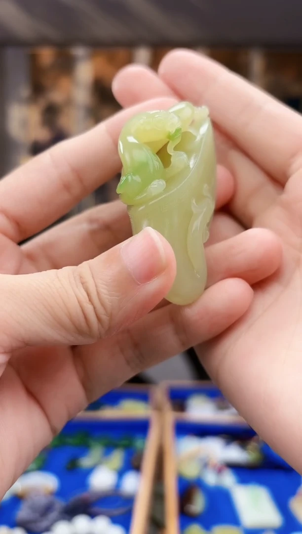 和田玉未镶嵌挂件拍一发一