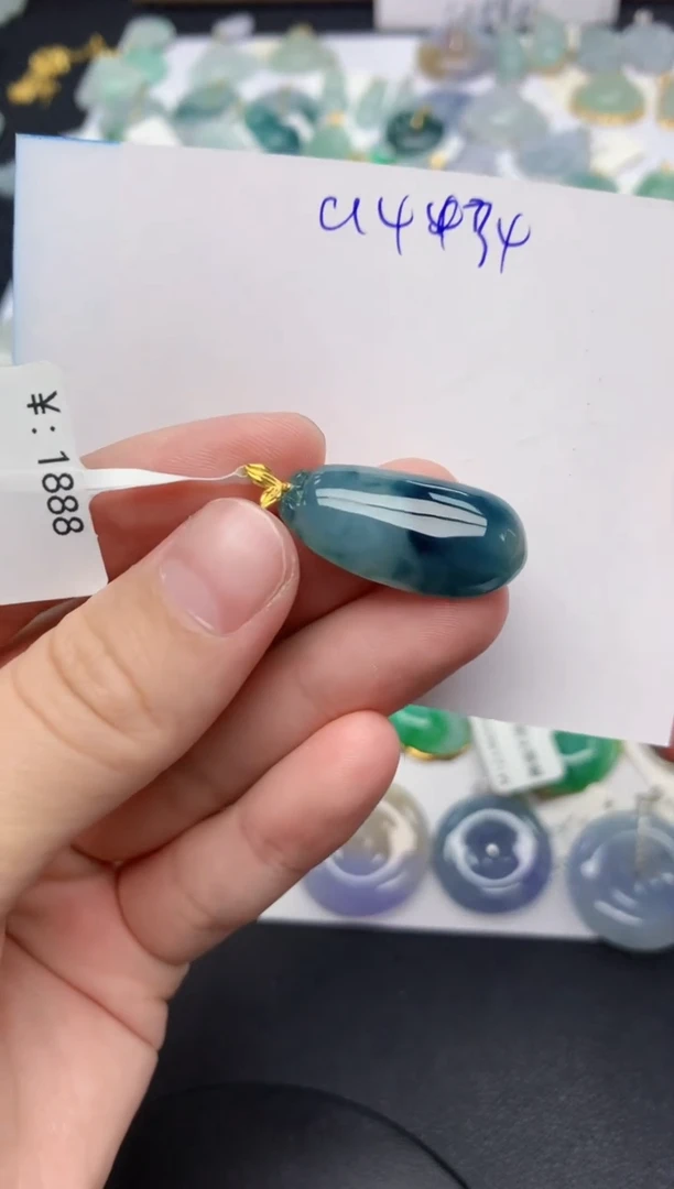翡翠18K金镶嵌颈饰天然缅甸A货翡翠