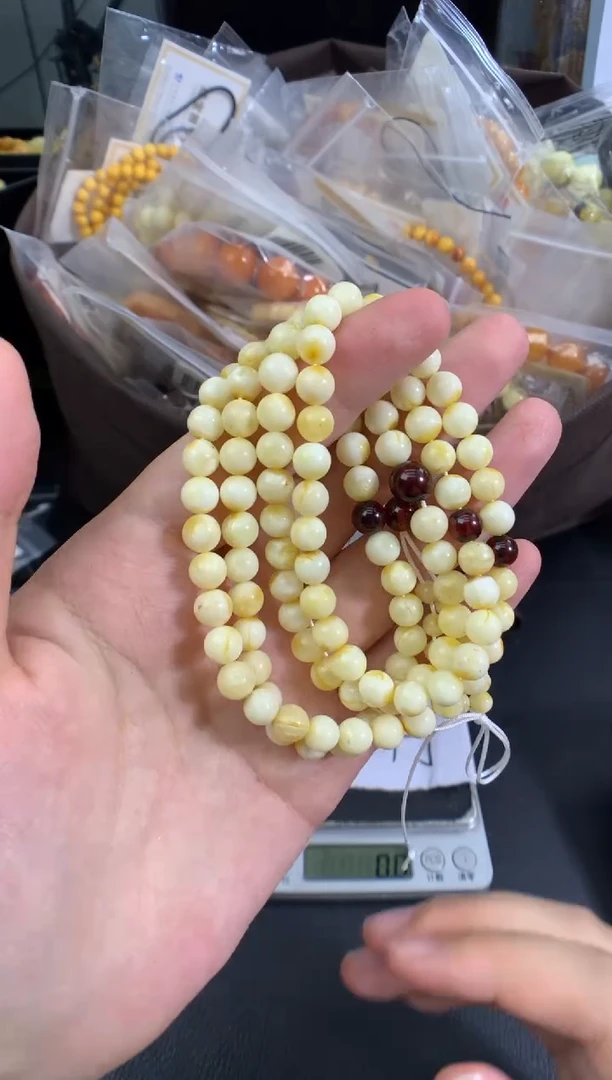 蜜蜡未镶嵌珠宝奇石1