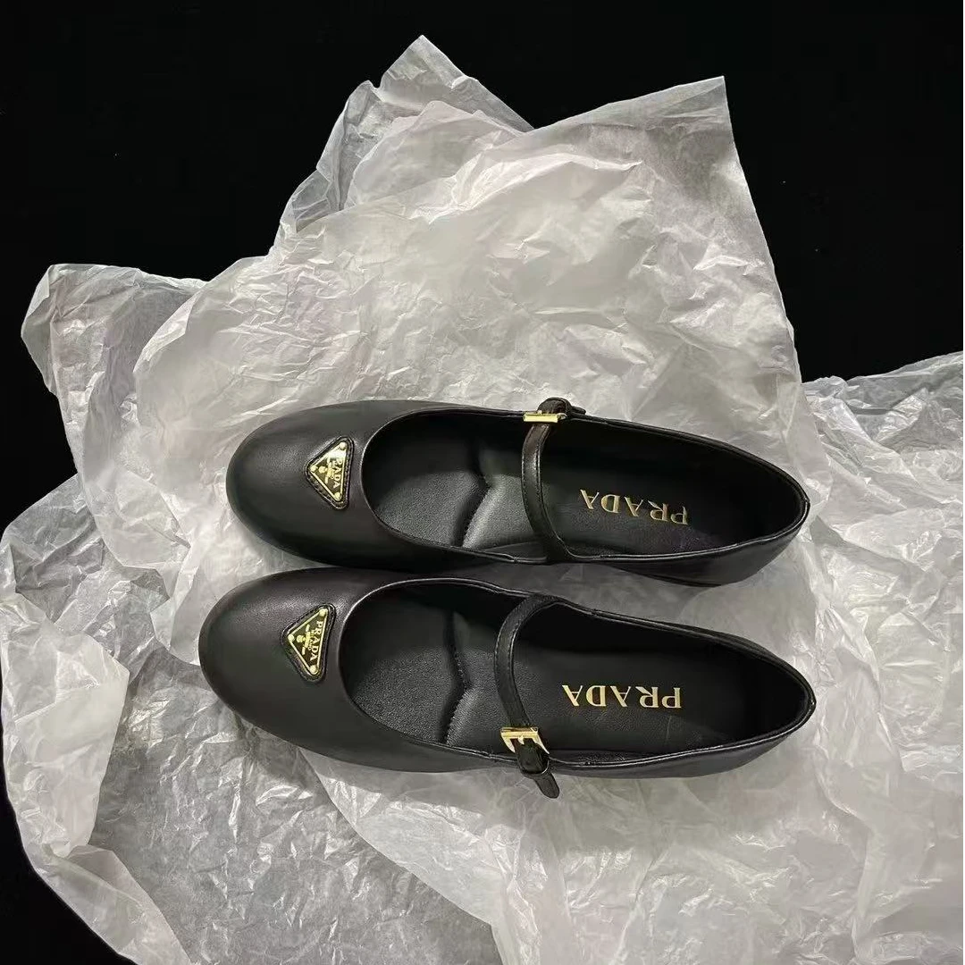 未使用 Prada/普拉达 /六六/女士休闲鞋