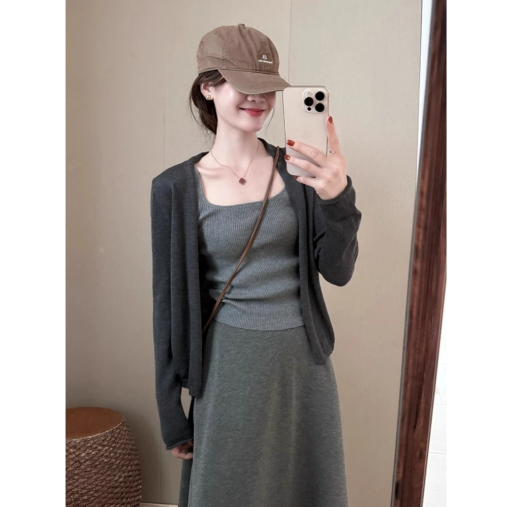 气质简约纯色松弛感披肩女2025早秋新款韩版百搭针织开衫上衣外套