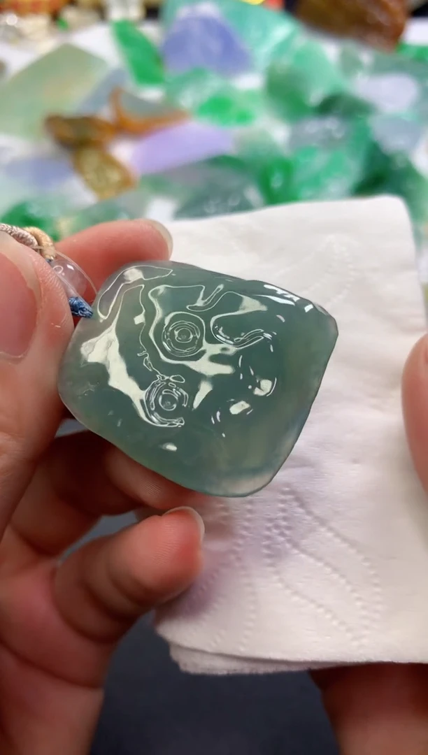 【闪购商品】翡翠吊坠(不含链)未镶嵌821