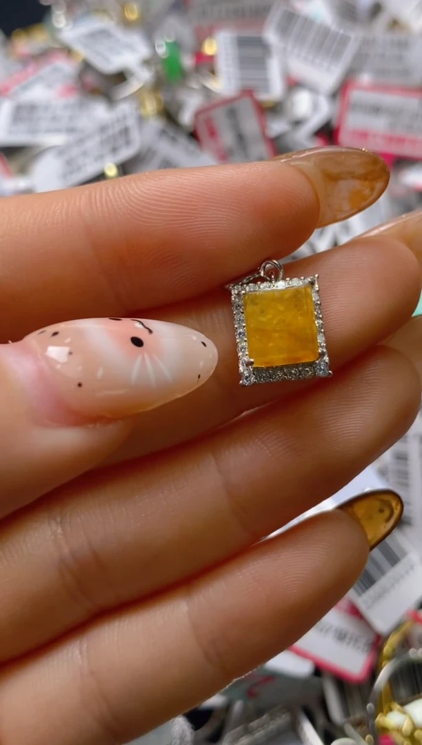 银S925镶嵌戒指翡翠百内无证书