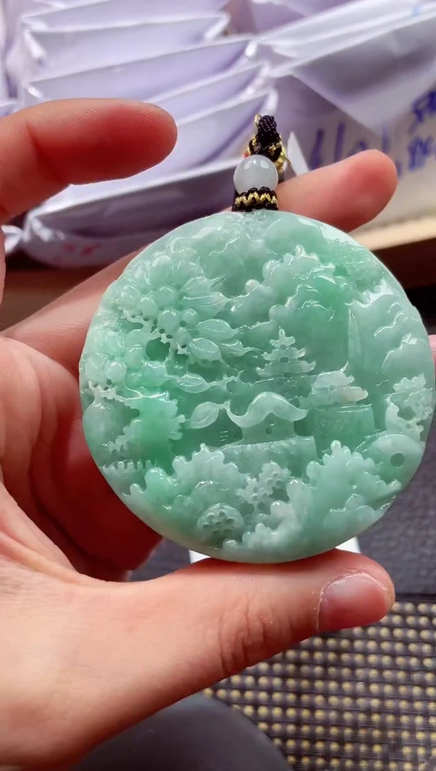 颈饰未镶嵌翡翠20251231