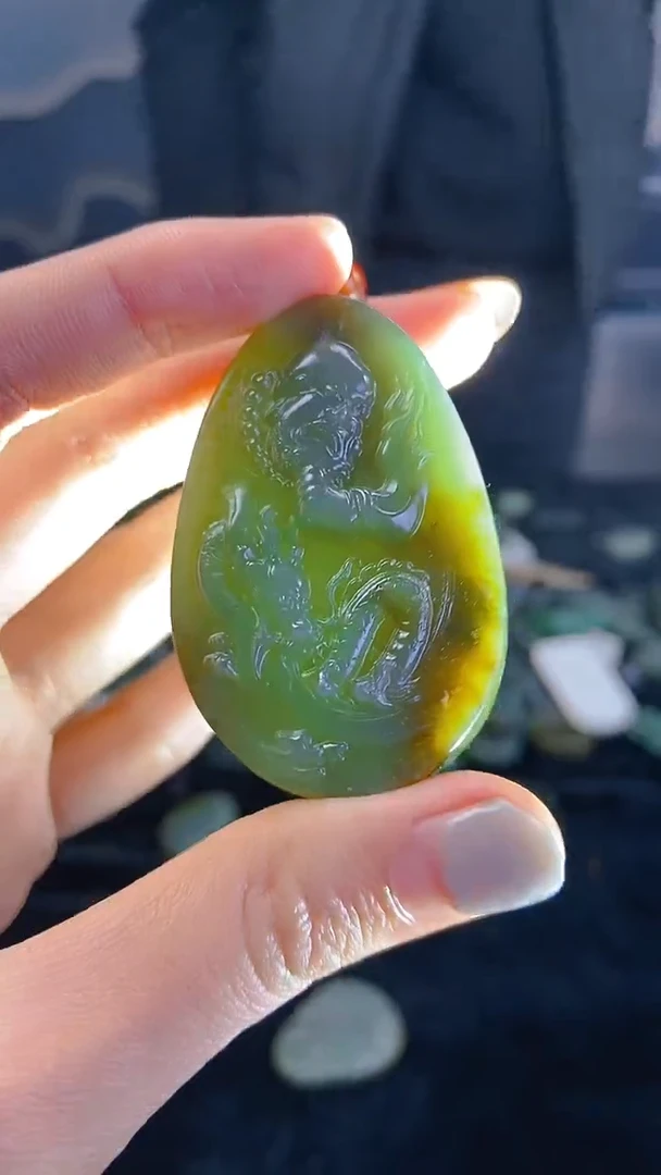 颈饰未镶嵌和田玉1