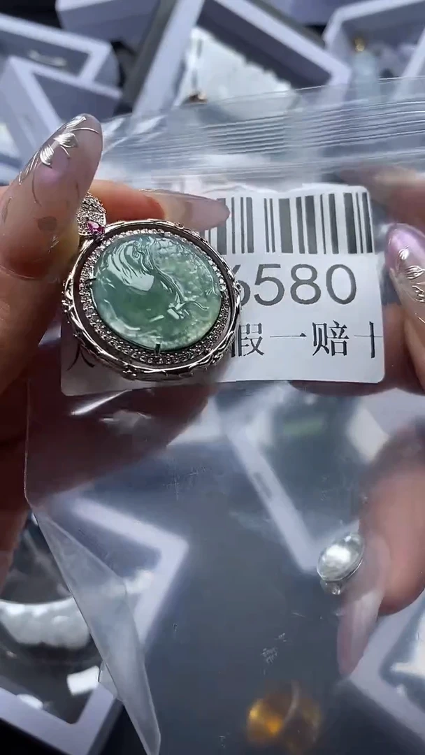 吊坠(不含链)未镶嵌翡翠6580