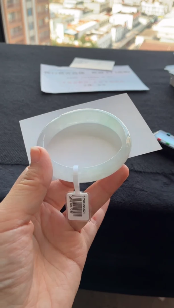 翡翠手镯未镶嵌买断价XW23017368