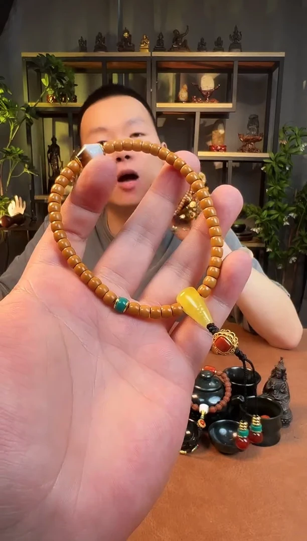手串橄榄核未镶嵌木带宝串