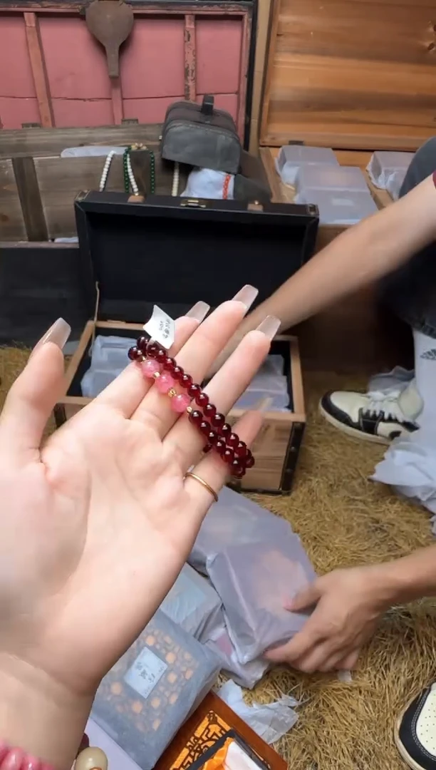 精美手串（无礼盒）