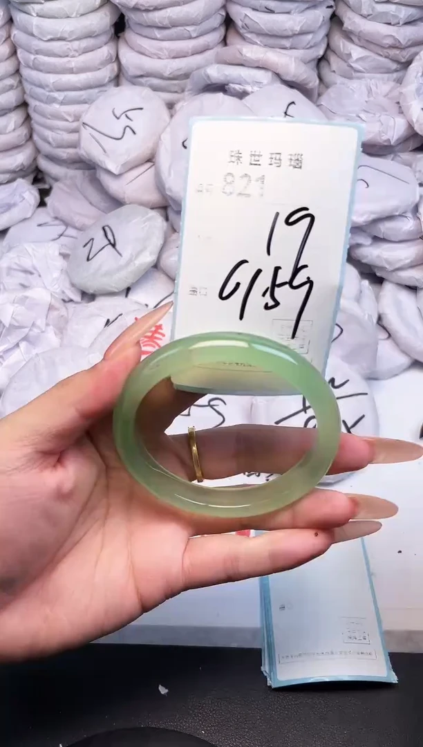 手镯玛瑙/玉髓未镶嵌821