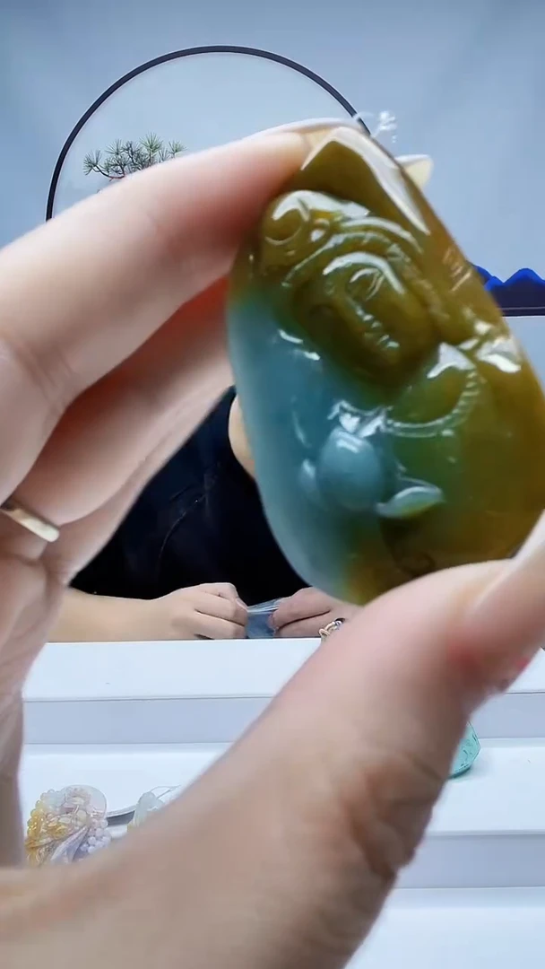 未镶嵌定制翡翠毛货挂件65