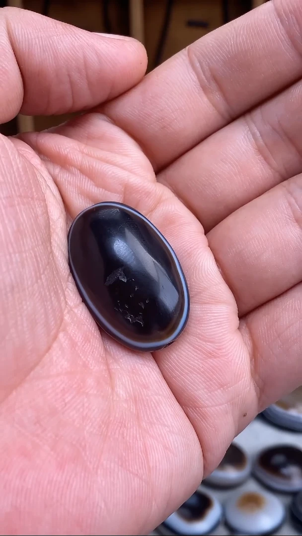 未镶嵌玛瑙/玉髓珠宝奇石1