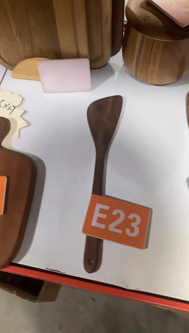 木闪购2025/9/18 E23