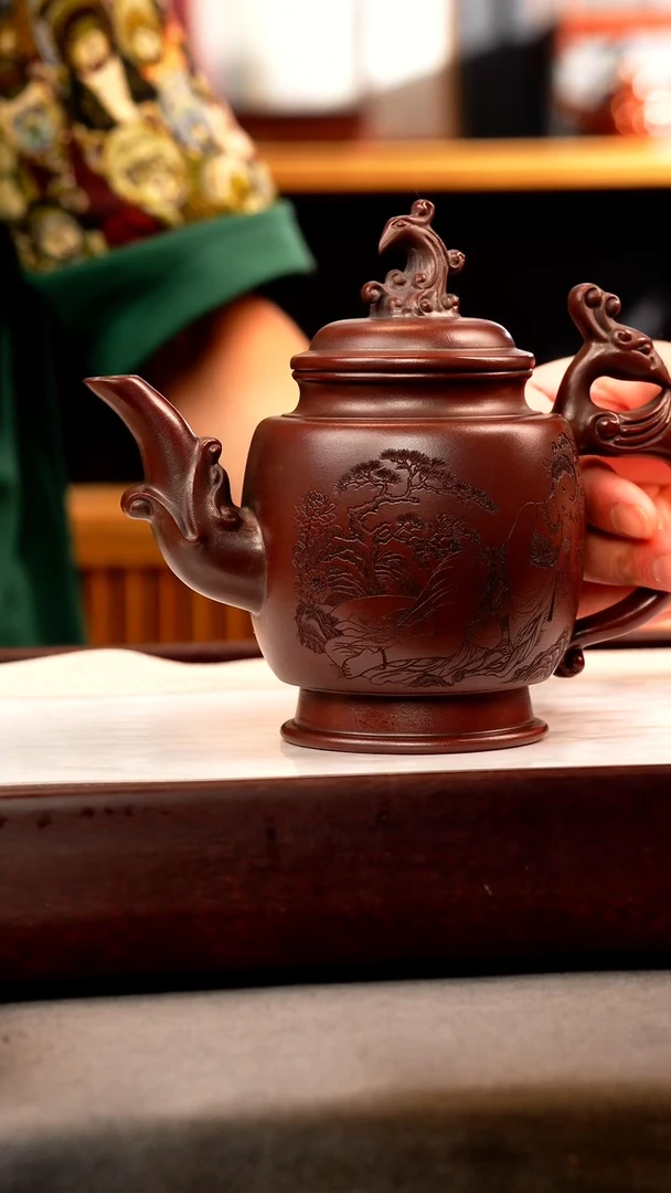 茶壶紫砂古乌泥 贵妃宫灯 刻绘